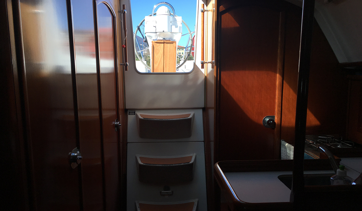 SAGI: OCEANIS 331 CLIPPER