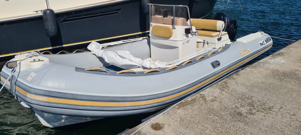 Locazione Gommone BWA motore 40cv